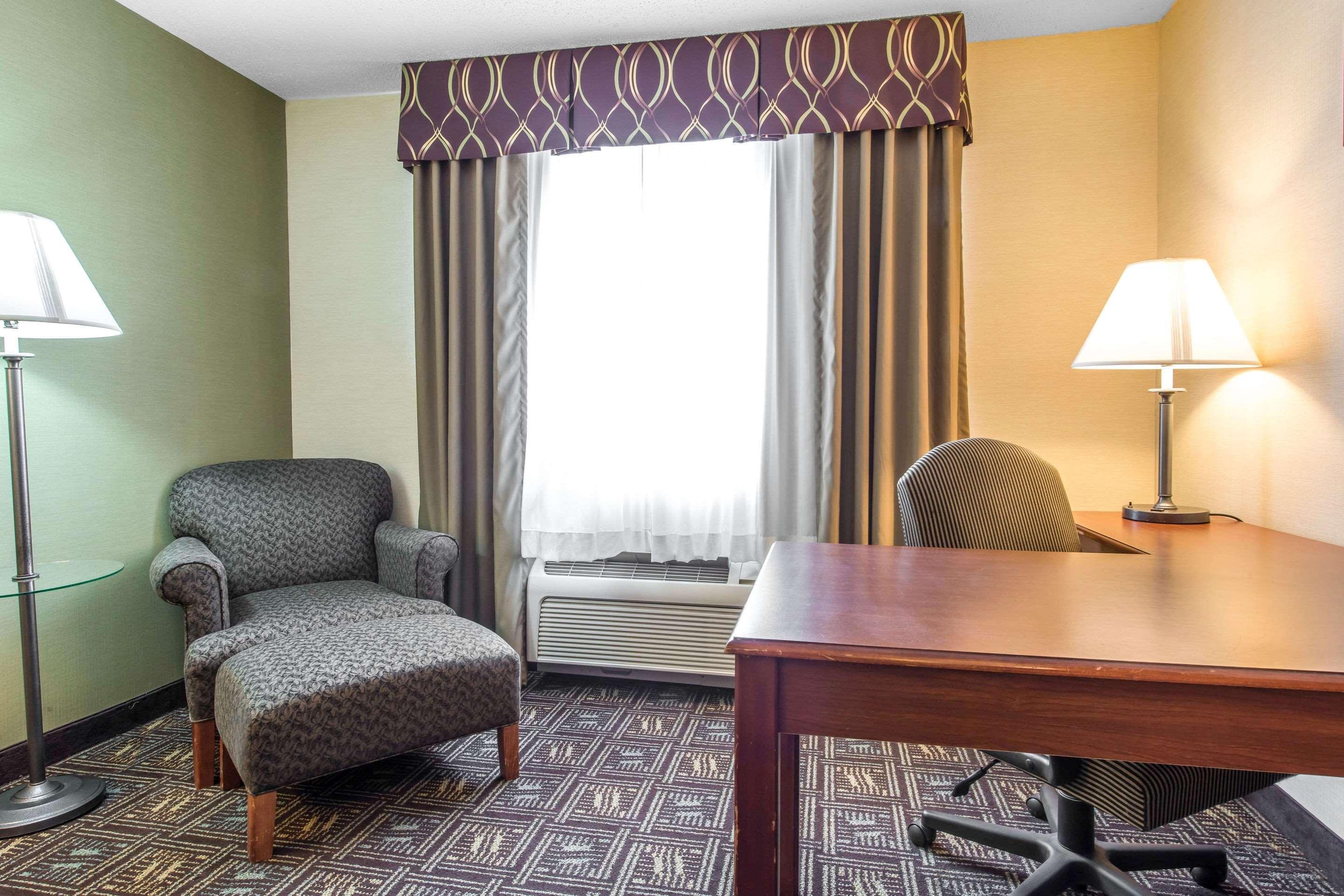 Comfort Inn Weirton Dış mekan fotoğraf