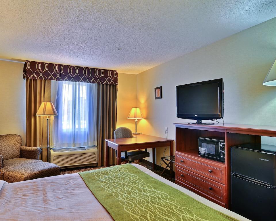 Comfort Inn Weirton Dış mekan fotoğraf